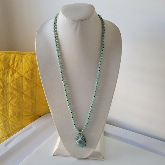Extended Druzy Stone Beaded Necklace (Sea Green) - Picture 3 of 8